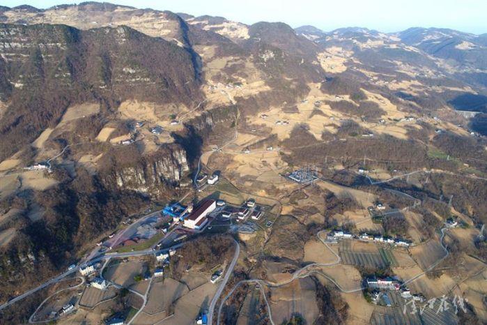 8、火燒坪鄉(xiāng)地貌航拍（郭寒 攝）